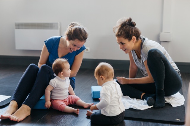 yoga et danse maman bébé chez origyn