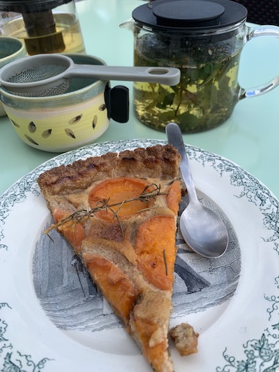 Tarte aux abricots de la Galerie T-Room La Roche-Guyon