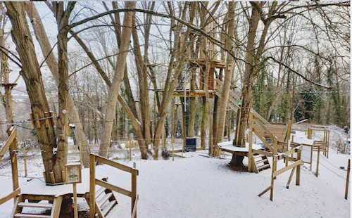 Le parc Accrocamp sous la neige