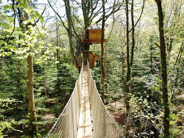 Cabane perchée au château de Kermenguy