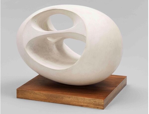 Elles font l'abstraction.Barbara Hepworth