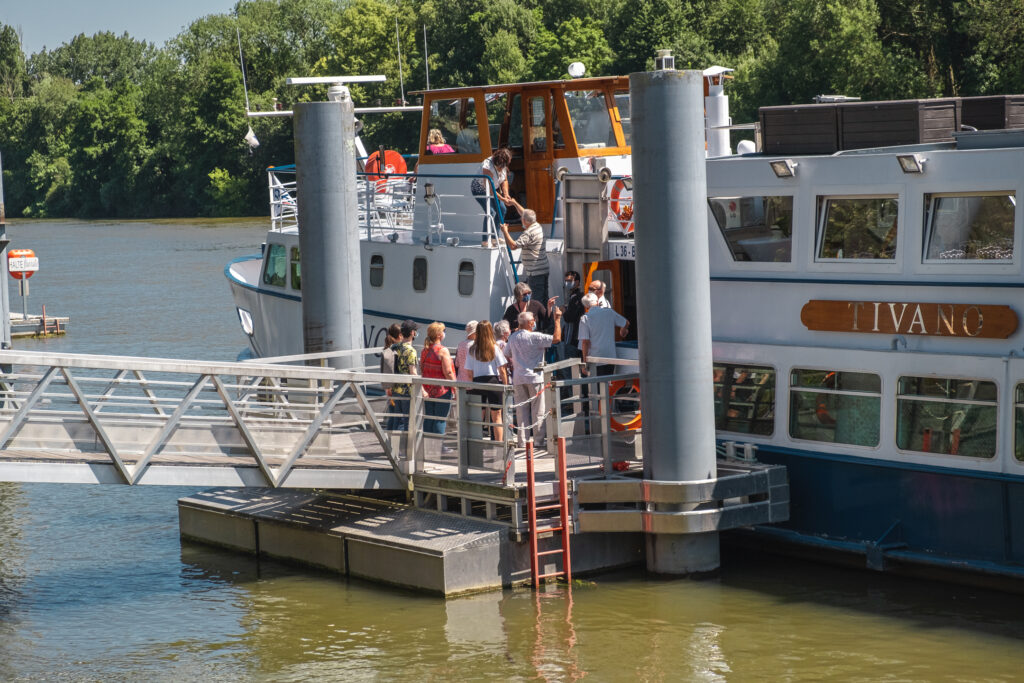 Embarcadère du port de Conflans-Ste Honorine. Départ croisières