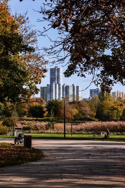 Parc Andre Malraux - Balade a Nanterre - vue sur la défense