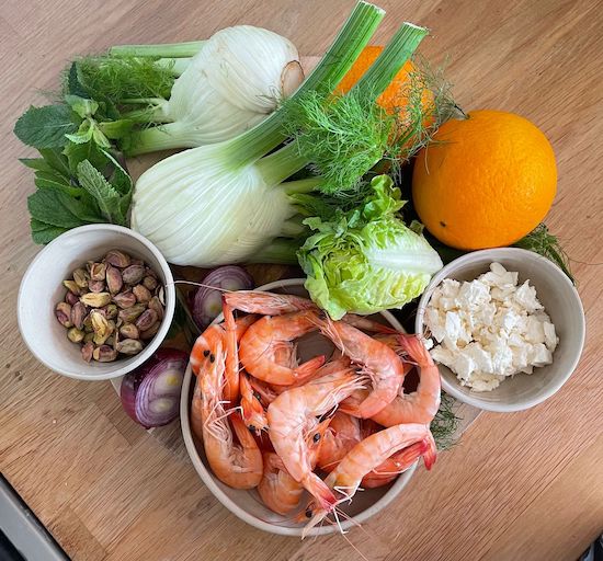 La salade d'été de  Nadine fenouil et oranges et crevettes en option.