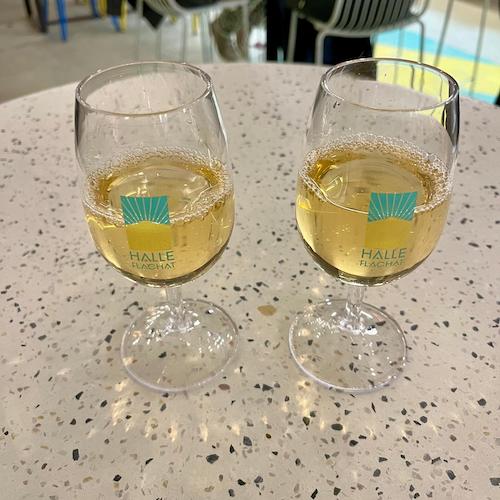 Vin blanc la Halle Flachat