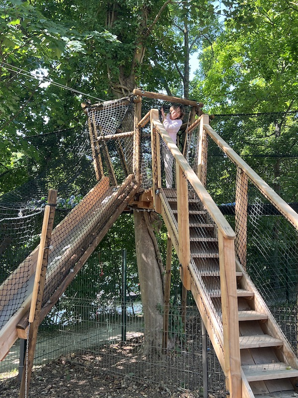 Lîle aux Pirates : parcours dans les arbres pour enfants