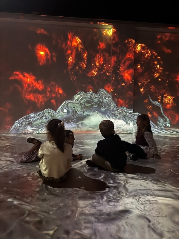 Science-Experiences-film-immersif-terre-Paris Science-Experiences-film-immersif-terre-Paris
