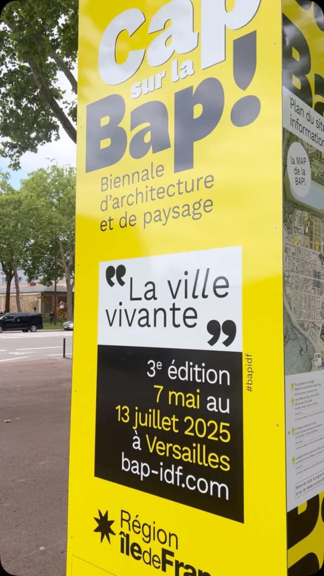 🌿 La Bap, un événement gratuit autour du thème de la Ville Vivante ! 🏘️

Dans le cadre de la Biennale d’Architecture et de Paysage à Versailles, nous avons eu la chance de faire une visite guidée passionnante avec Michel Hössler, de @agenceTER, un des commissaire de l’exposition « Nous…le Climat » au coeur du @lepotagerduroi du Roi. Tout au long d’une table monumentale de 300m de long, le visiteur est invité à explorer la complexité du vivant et à mieux comprendre l’engagement des paysagistes et de leurs partenaires qui repensent nos espaces de vie pour répondre aux enjeux écologiques et sociaux.

La Bap c’est aussi des expositions, des ateliers, conférences et tables rondes dans de nombreux lieux de la ville de Versailles :👇
🌳 Tout garder/tout changer. Réparer et prendre soin des villes.
📍Ancienne Poste
🌳 4° Celsius entre toi et moi
📍 École nationale supérieure d’architecture
🌳 Nous … le climat 
📍École nationale supérieure de paysage 
🌳 Changer les Climats
📍 Musée Lambinet Versailles
🌳 Quand la ville dort !
📍Jardin des Étangs Gobert
🌳 Versailles avant-après 2010-2030
📍 Espace Richaud de Versailles

🔗 Le programme complet est à découvrir ici 👉 www.bap-idf.com

📆 Jusqu’au 13 juillet 
📍 à Versailles

#versaillestourisme #bap2025 #biennalearchitecture #versailles #VilleVivante #bapidf 

@villedeversailles @lepotagerduroi @ensa_versailles , @espacerichaud @museelambinet @ancienne.poste @bapidf @versaillestourisme @enspaysages @destinationyvelines @agence_ter